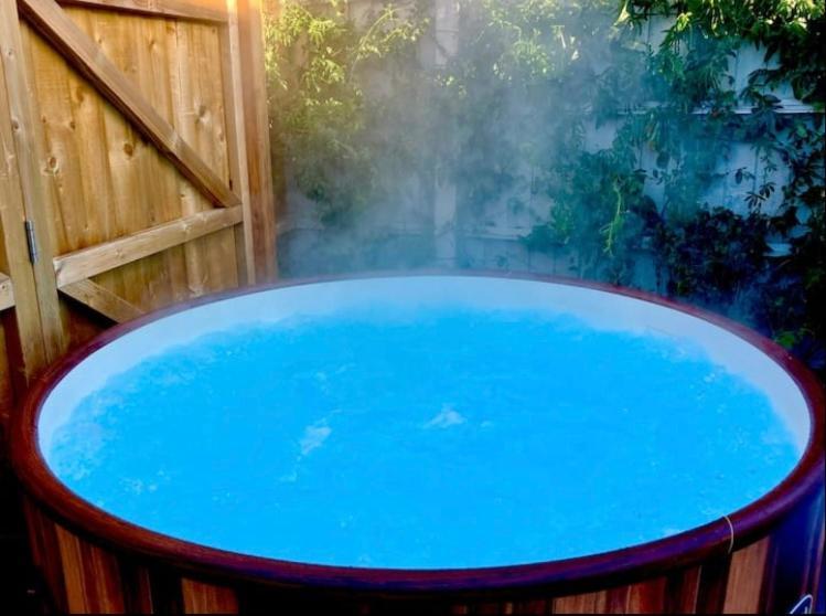 Elkstone Studio Private Hottub Pet Friendly Malvern المظهر الخارجي الصورة